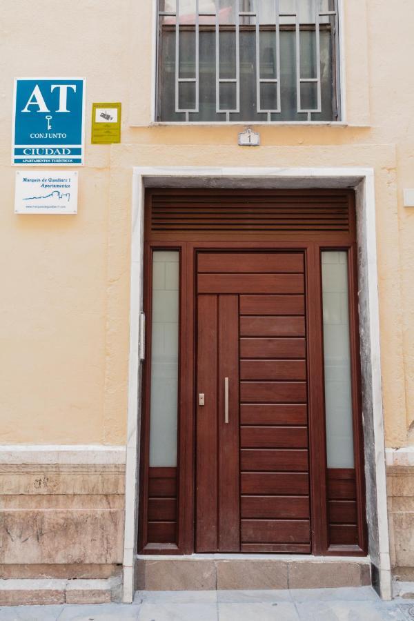 Marques De Guadiaro 1 Apartamentos Malaga Exterior photo